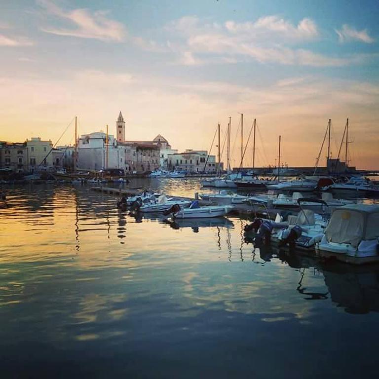 Novecento Dimore Di Poesia Trani Luaran gambar